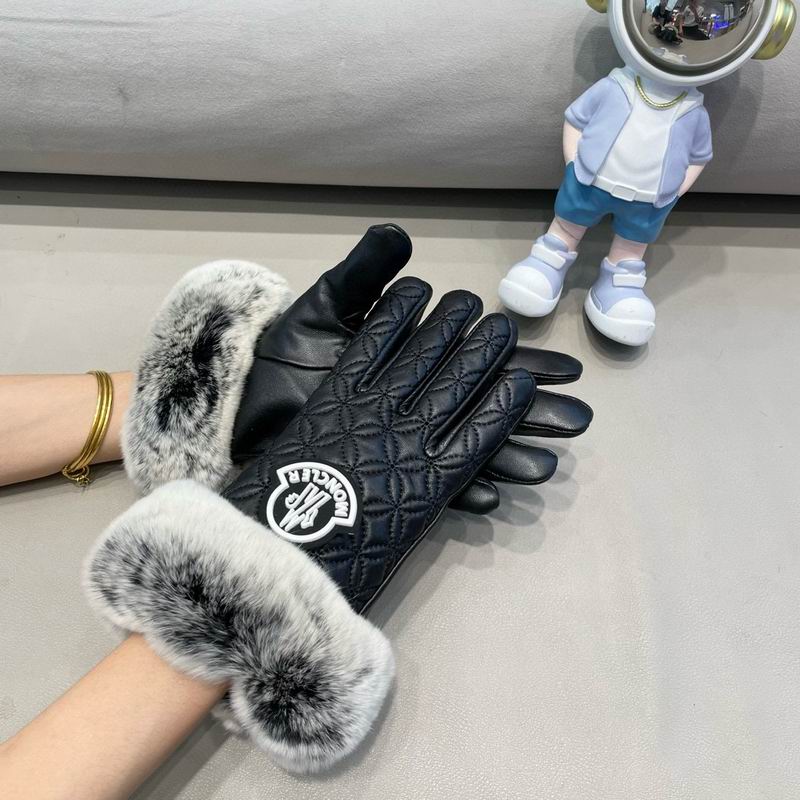 Moncler Gloves L XXL 011236